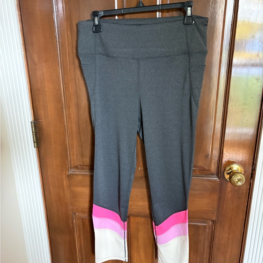 Bebe Gray Leggings with Pink and White Colorblock Hem & Phone Pockets!
